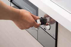 プッシュ＆ダイヤル操作ボタン